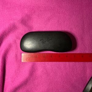 RayBan Glasses Case - in new condition